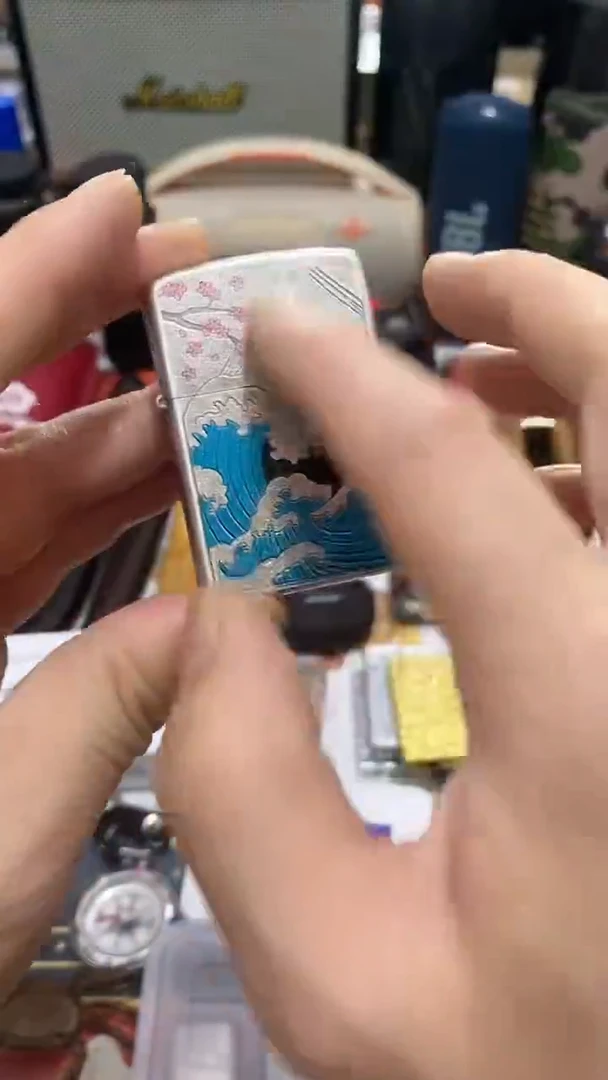 瓷片闪购商品 如图所示