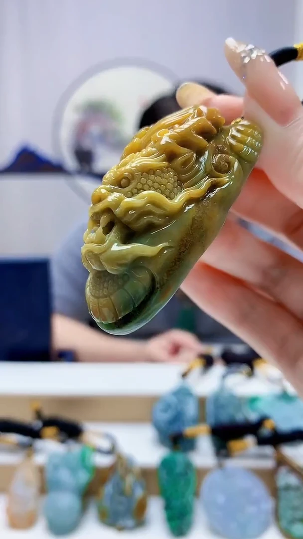 未镶嵌定制翡翠5060DD-毛货挂件6