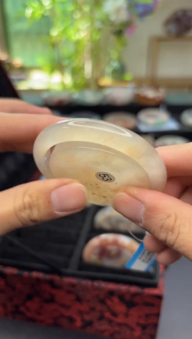 【闪购商品】石英质玉手镯未镶嵌C528(54圈赠送镯心)