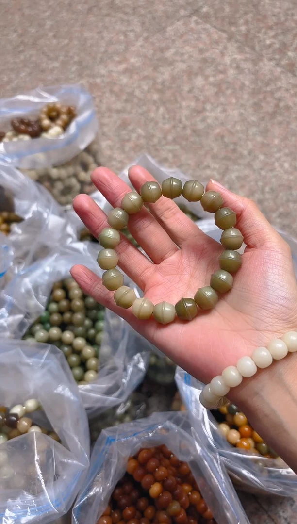 吊坠菩提根/象牙果蜜罐单圈 随机一条