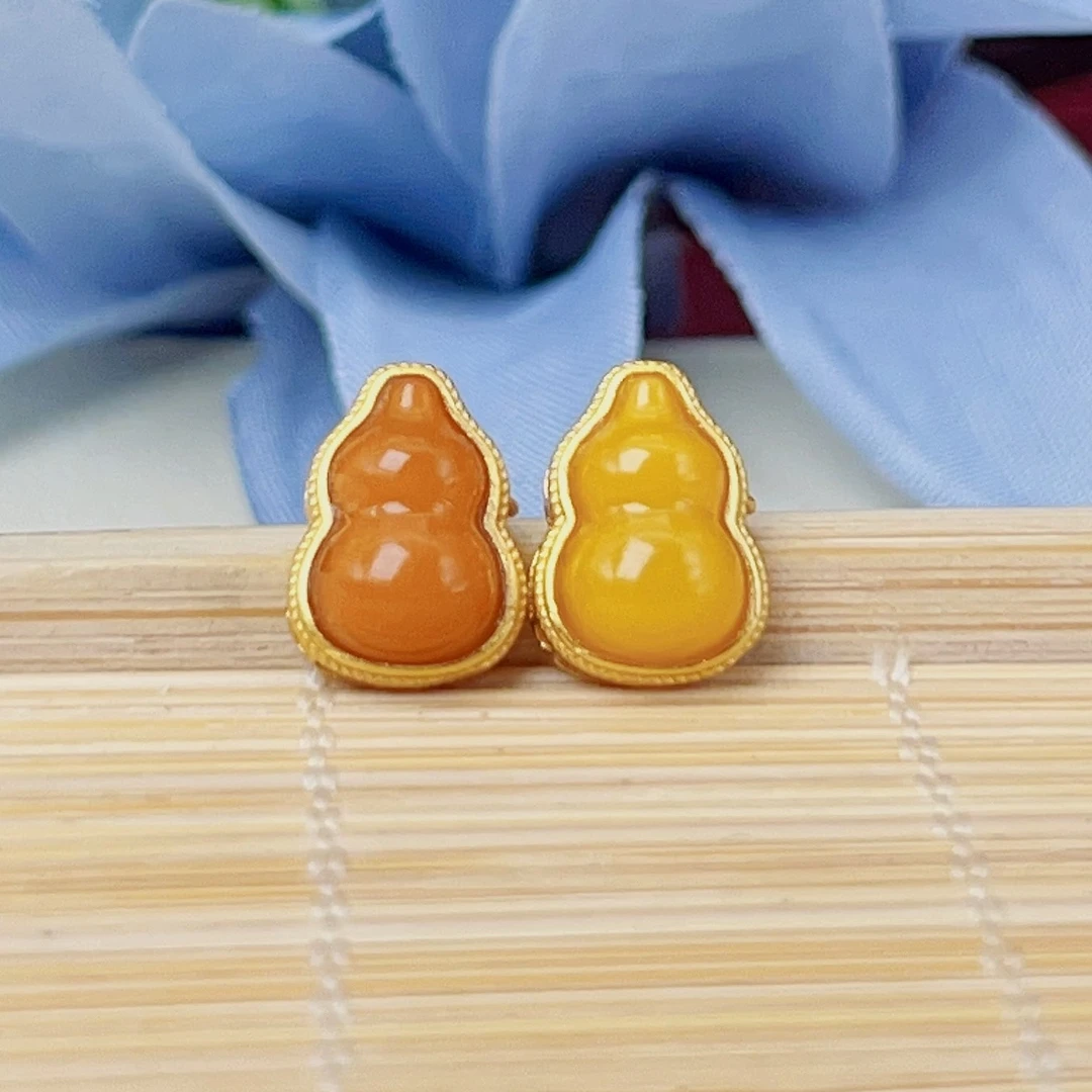 【萌宝饰品】B4蜜蜡葫芦通孔款约 12*8mm镶嵌DIY百搭配件多样性发一