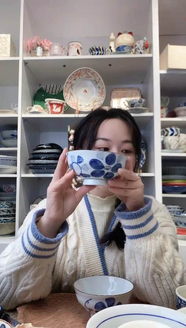 陶瓷手绘唐草花米饭碗12cm