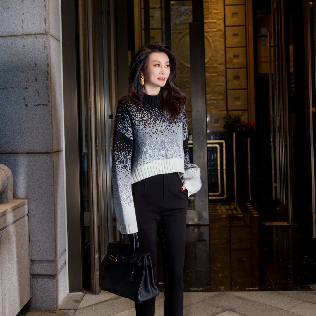 EDFNOT/杨红霞汝意YNG高领渐变长袖套衫18181249