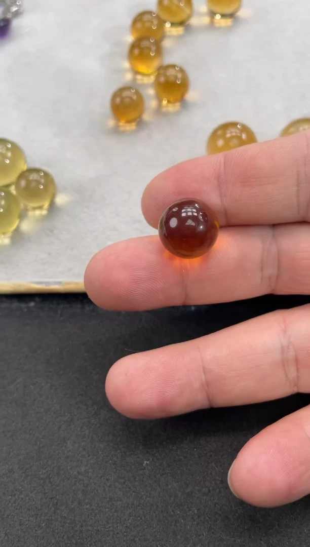 【闪购商品】水晶裸石未镶嵌21.9克拉水晶球