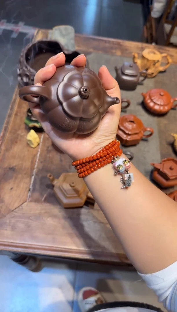 茶壶紫砂齐**士大鱼海棠