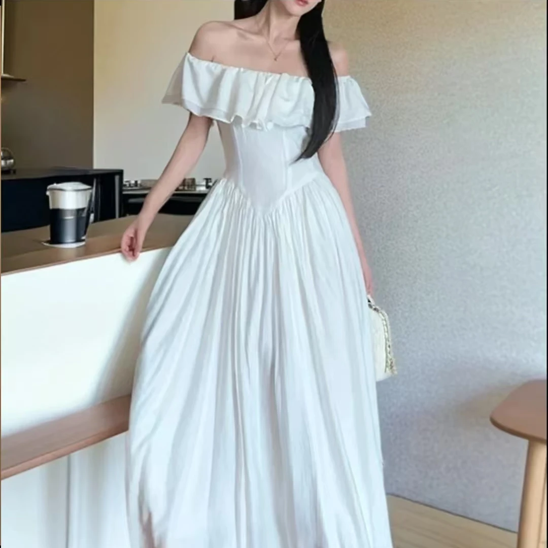 法式高级感白色一字肩连衣裙子女夏季2025年新款收腰显瘦气质长裙
