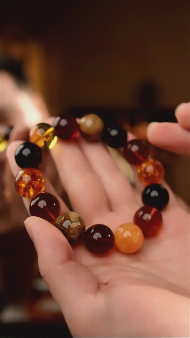 琥珀颈饰未镶嵌13+多宝手串