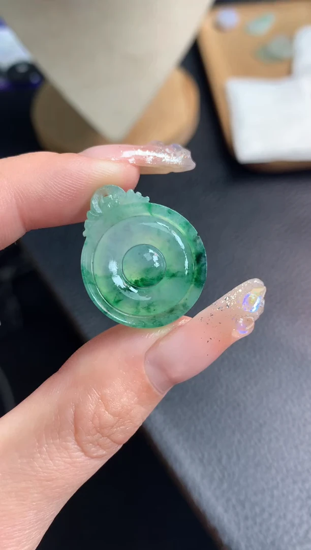 【闪购商品】定制翡翠未镶嵌福贝