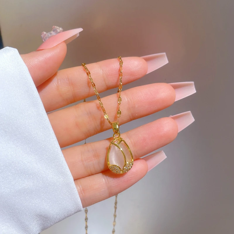 钛钢项链 轻奢时尚微镶郁金香优雅项链日常百搭配饰吊坠ins风