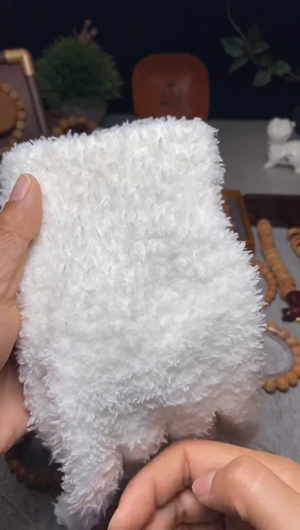 【闪购商品】猴头核桃吊坠万毛手套*2