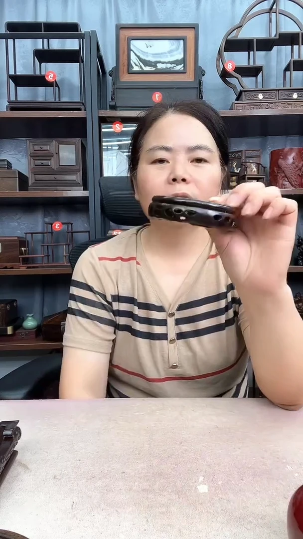 鸡翅木类端景台镂空9公分