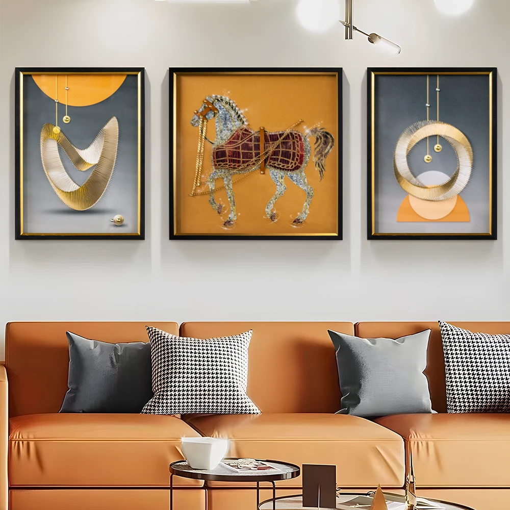 新高端实物轻奢装饰画 玻璃装裱沙发背景墙轻奢三联挂画马104