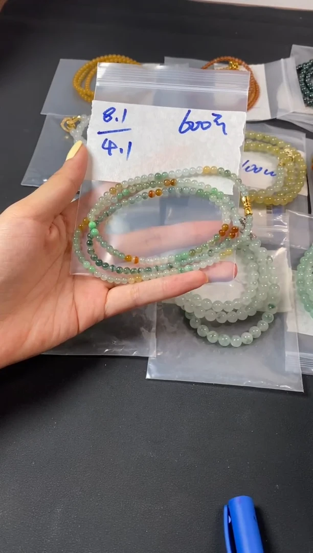 定制翡翠未镶嵌天然缅甸翡翠多样性