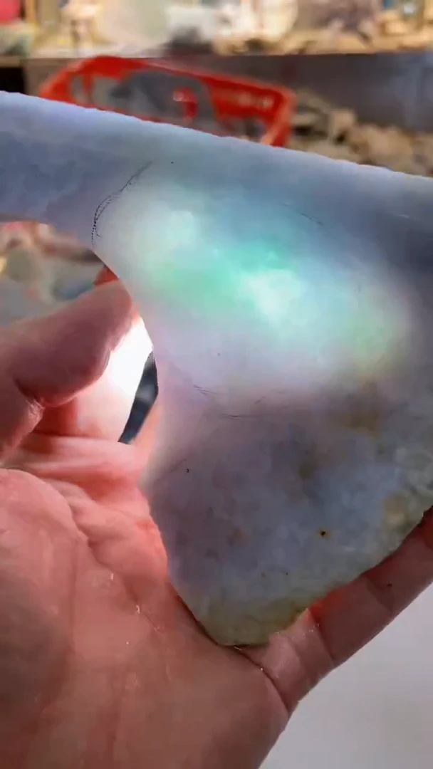 翡翠挂件未镶嵌0朱0翡翠珠宝847