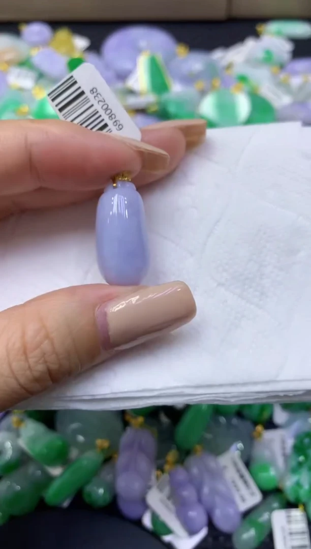 颈饰18K金镶嵌翡翠天然缅甸翡翠A货