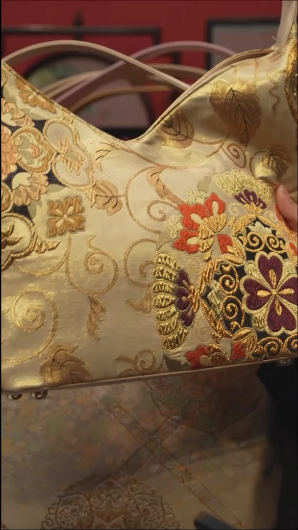 刺绣暾**桑非遗苏绣手工饰品