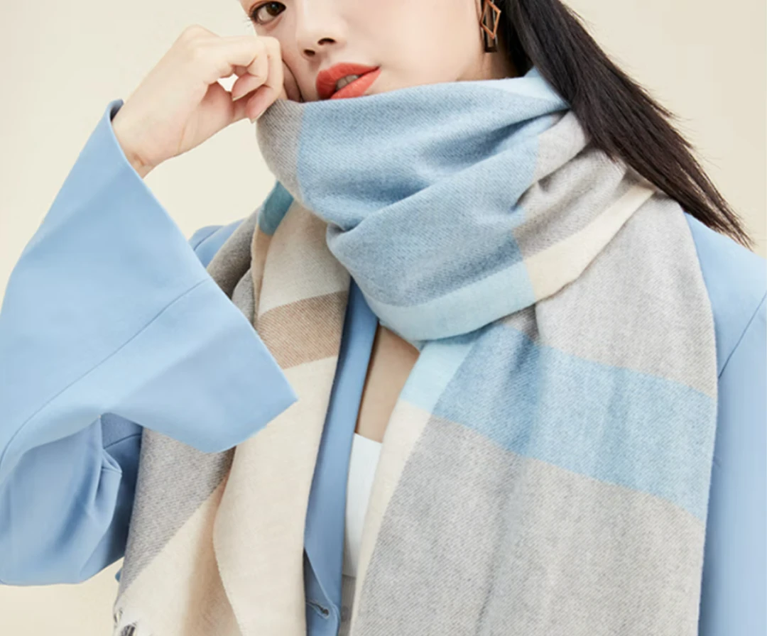 实物随机围巾一条