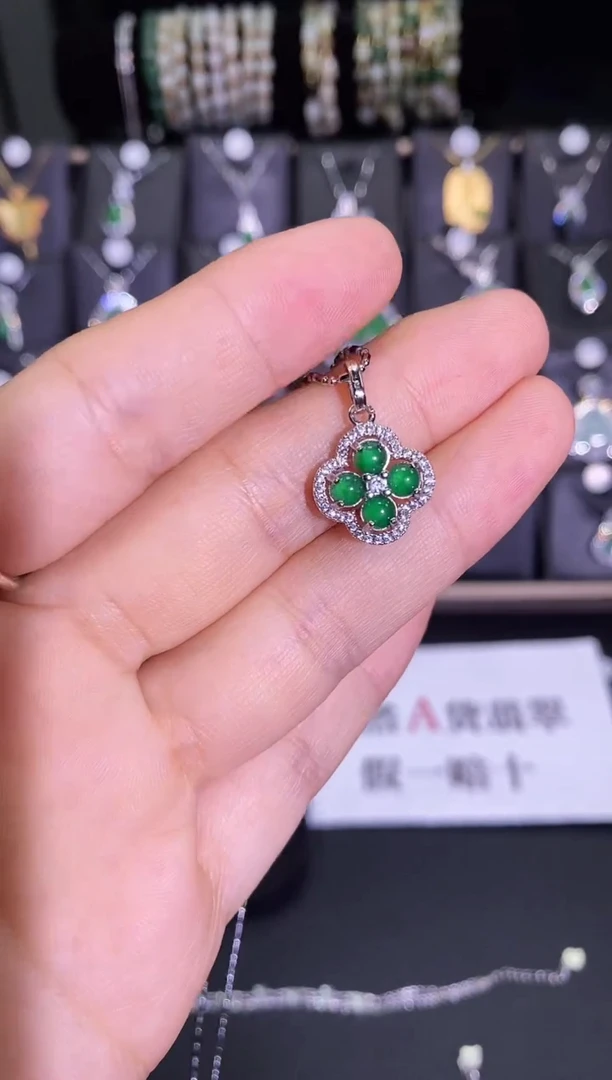 【闪购商品】翡翠耳饰未镶嵌四叶草吊坠