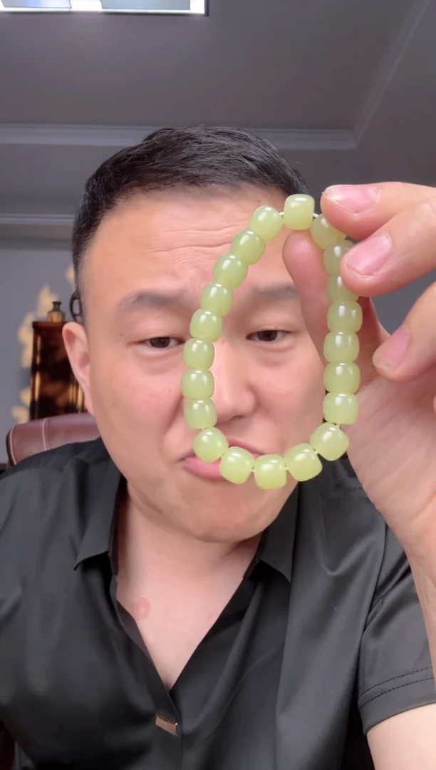 和田玉未镶嵌颈饰1