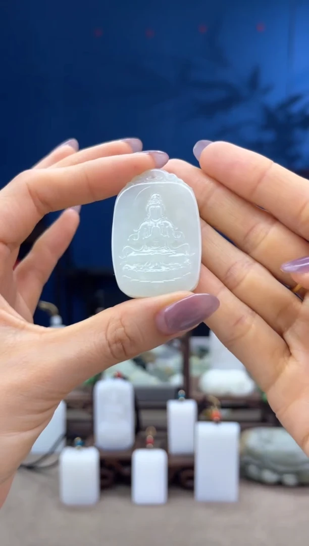 和田玉未镶嵌颈饰1