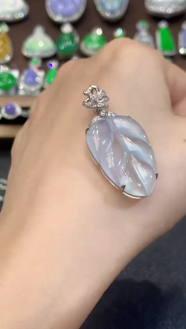 吊坠(不含链)18K金镶嵌翡翠A66