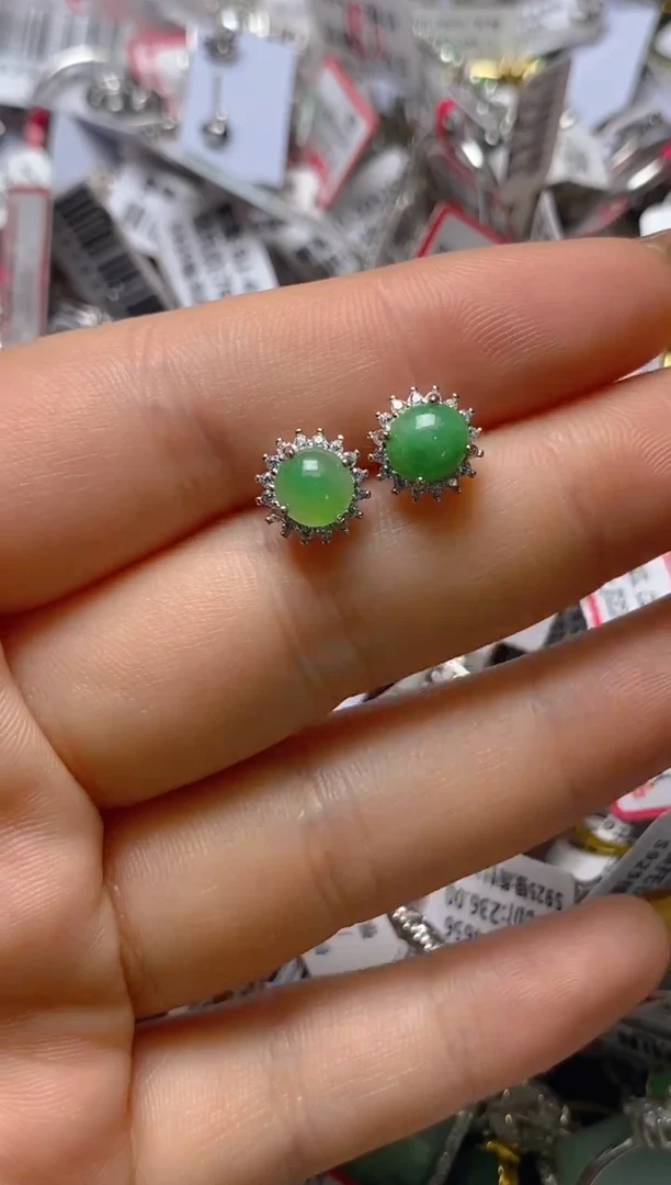 银S925镶嵌戒指翡翠百内无证书