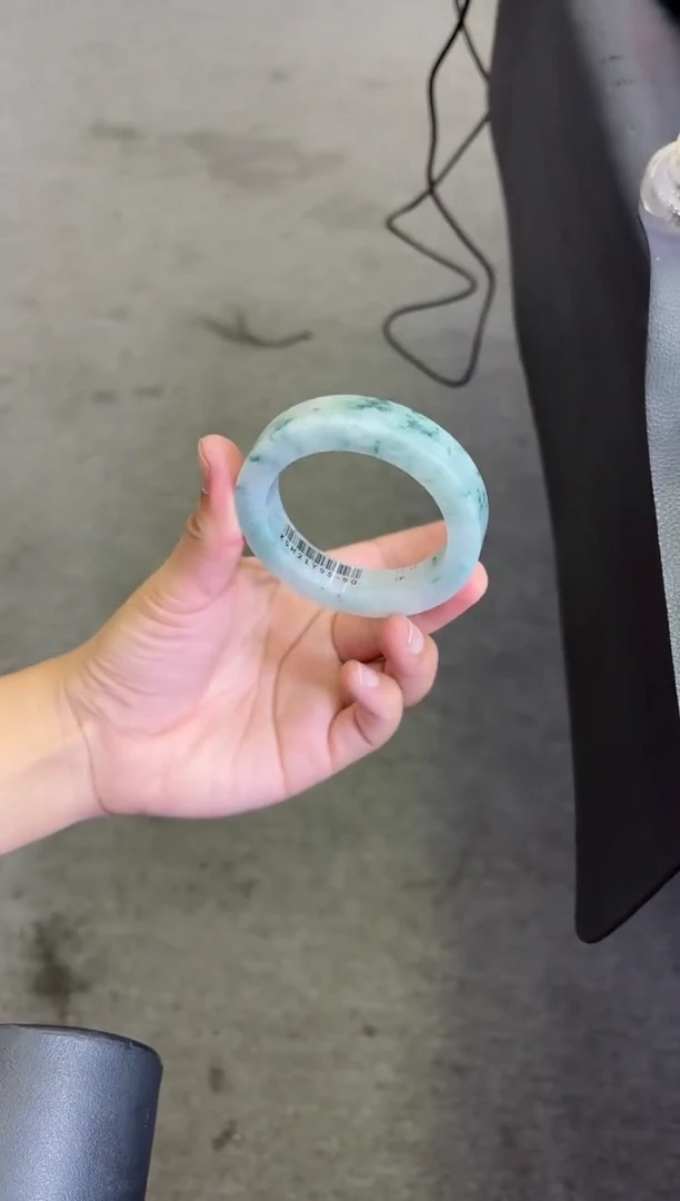 未镶嵌手镯定制翡翠星*手镯