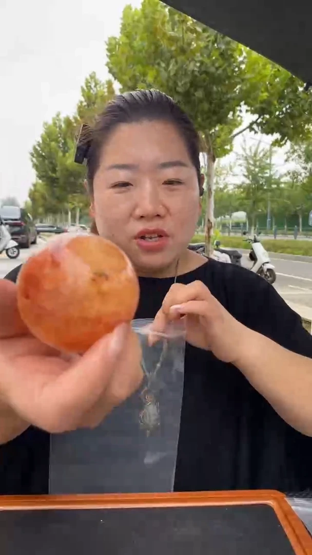 未镶嵌珠宝半成品水晶黄胶花球D653