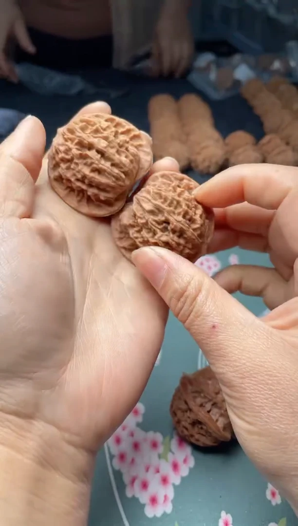 把件文玩核桃w24   盘龙纹42尺