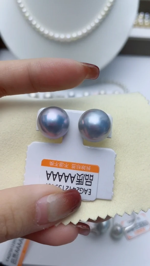 【闪购商品】拼合珍珠（马贝珠）耳饰18K金镶嵌W47