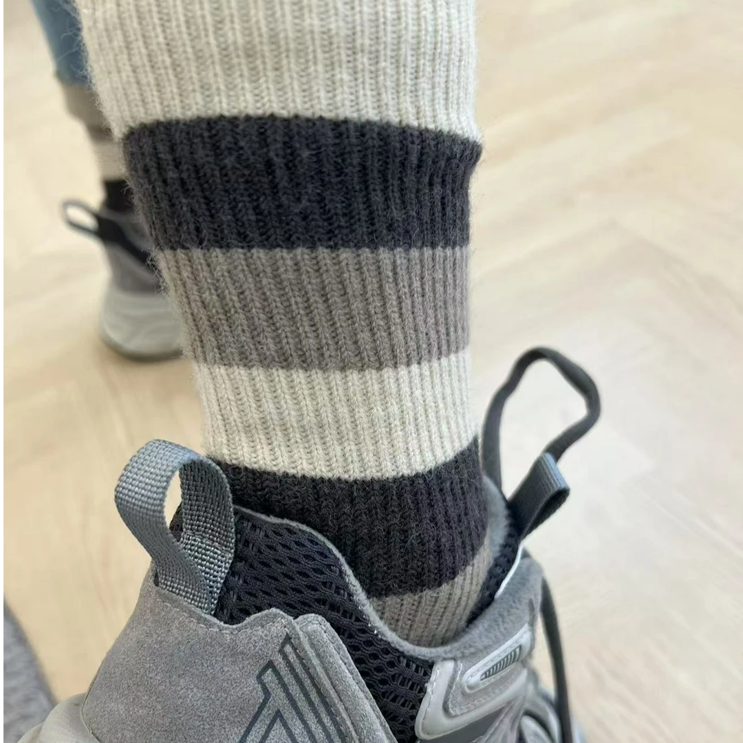 YX六 WZ200109新款条纹袜三色