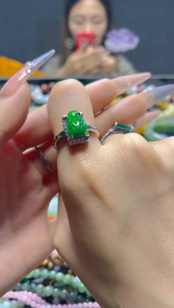 颈饰未镶嵌翡翠/J/翡翠A货，一件也是批发价