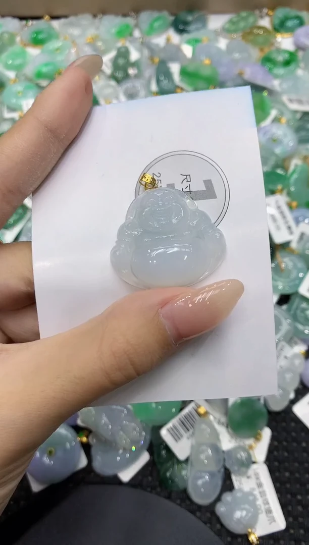 颈饰18K金镶嵌翡翠111111111111