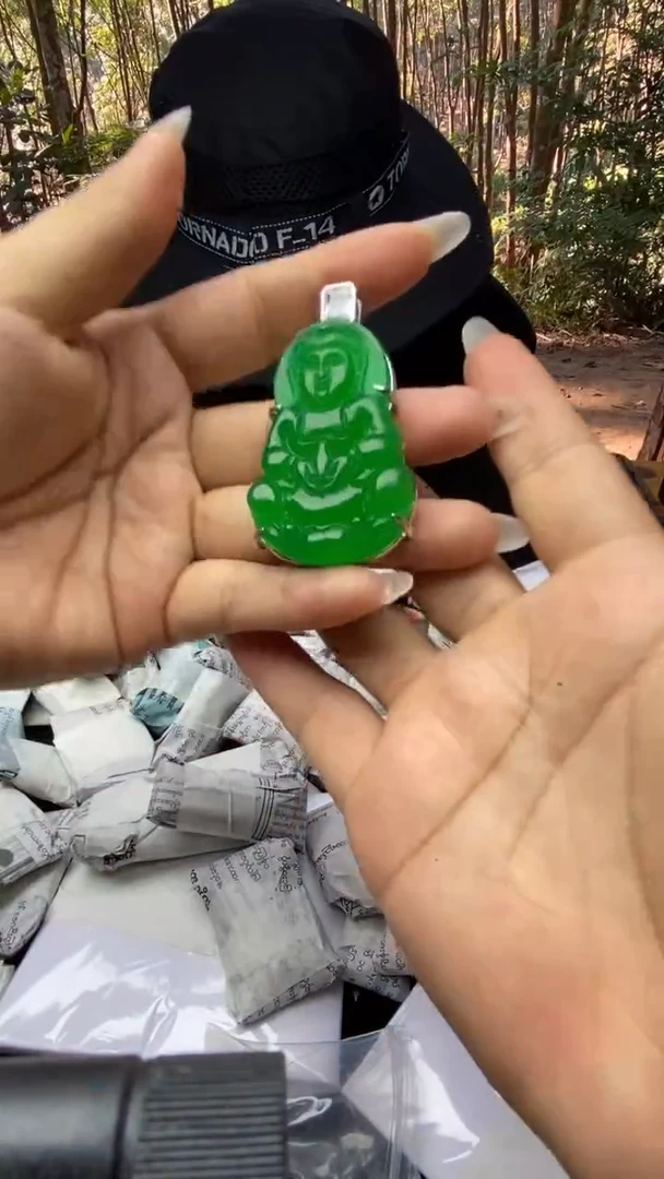 满色吊坠    所见即所得