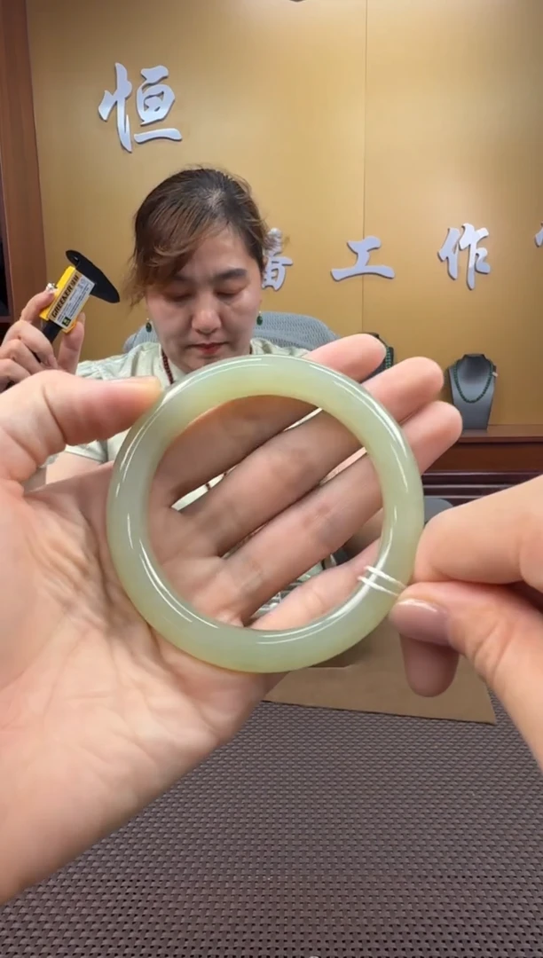 和田玉未镶嵌颈饰手镯59