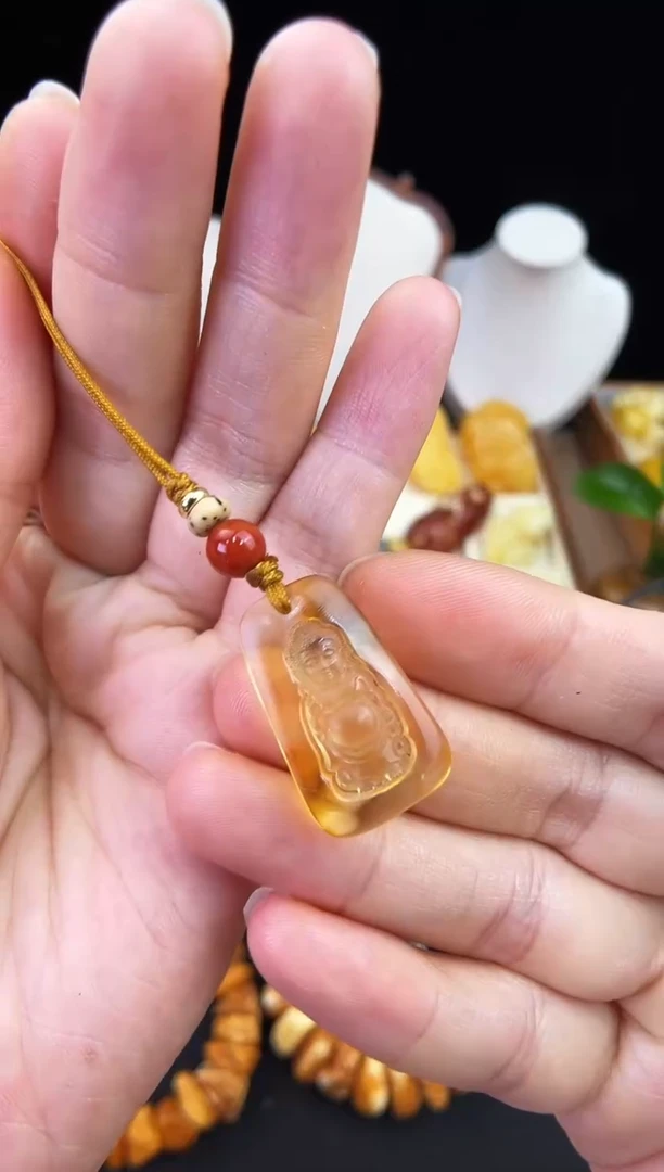 琥珀未镶嵌珠宝奇石柒月