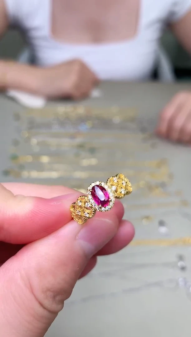 银S925镶嵌戒指红宝石戒指