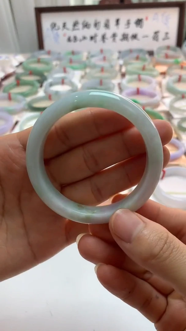 未镶嵌手镯翡翠53.9甜绿