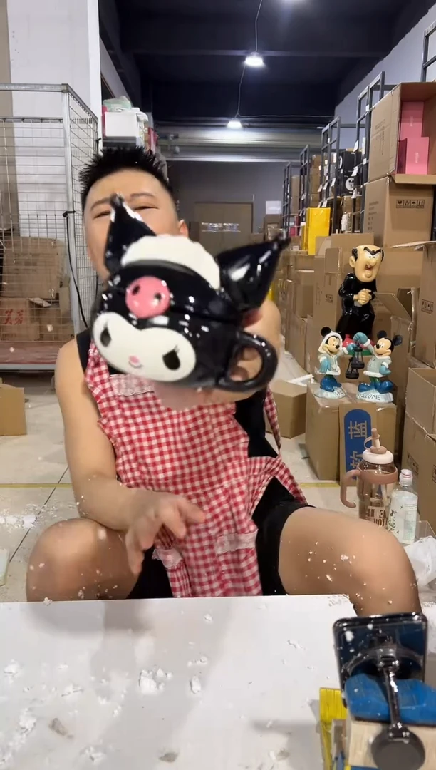 瓷片陶瓷库洛米带盖杯
