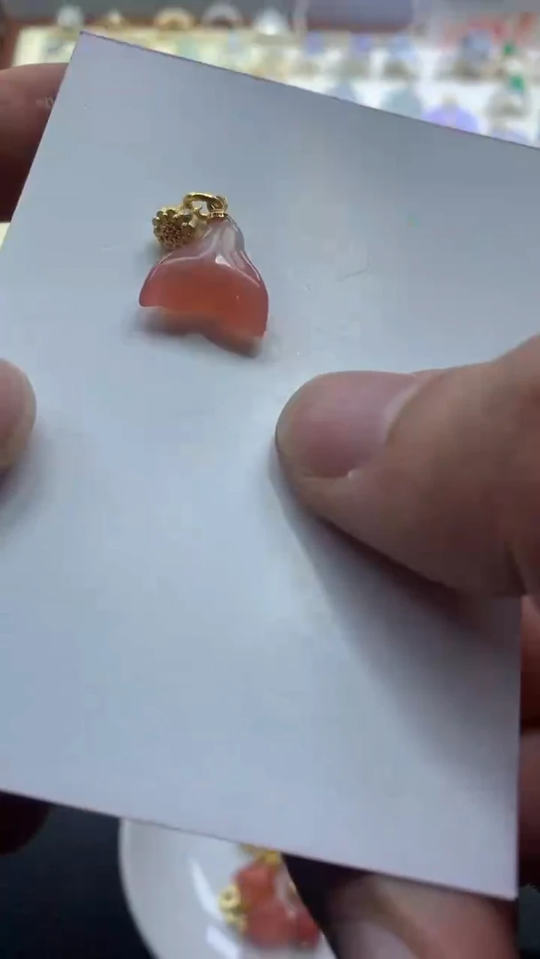 【闪购商品】南红玛瑙颈饰合金040南红吊坠