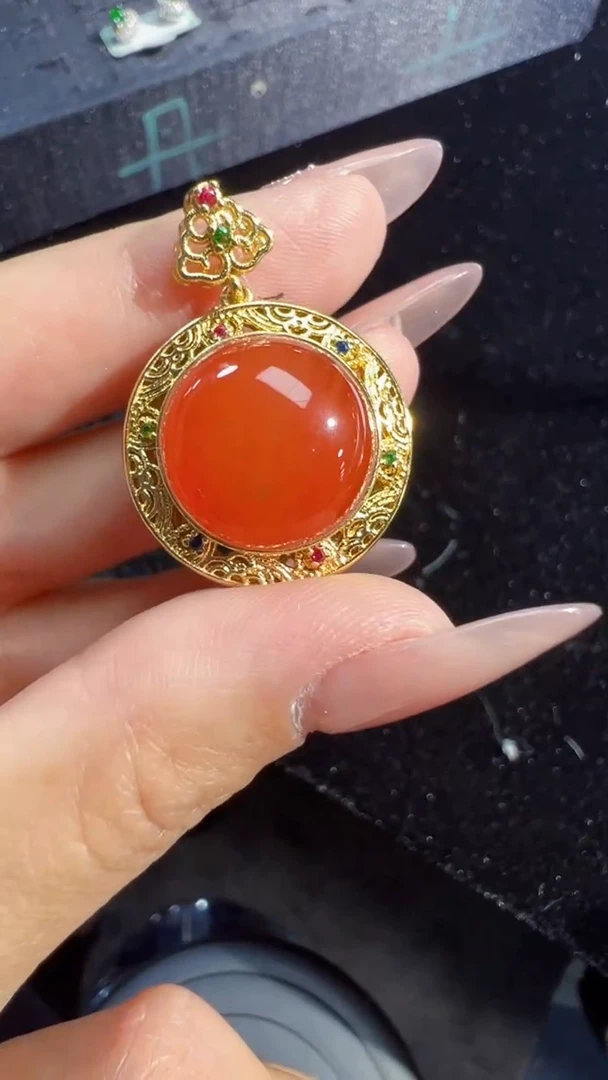 【闪购商品】南红玛瑙吊坠(赠链)未镶嵌挂件商品多样性发货1