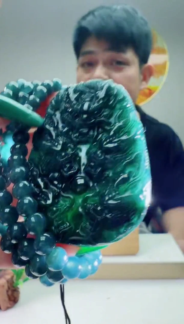 翡翠未镶嵌颈饰多样性随机发其一