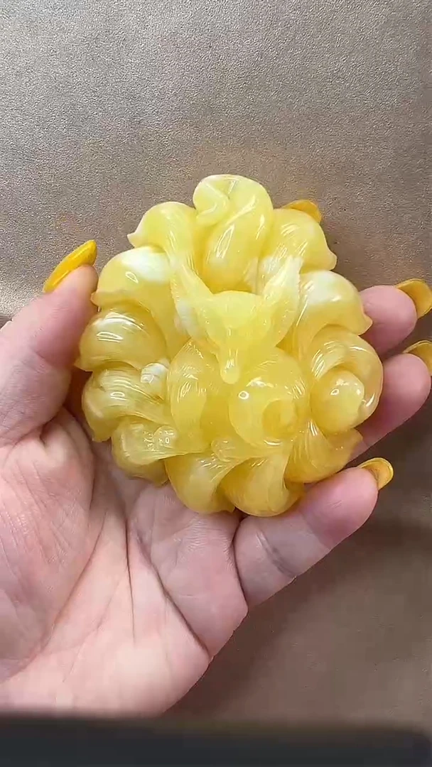 未镶嵌颈饰琥珀吊坠