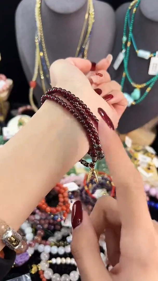 【闪购商品】石榴石手链银S925镶嵌手串