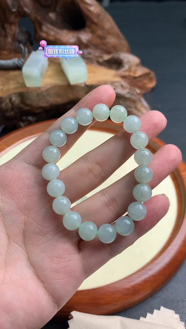 吊坠(不含链)未镶嵌翡翠?*王翡翠