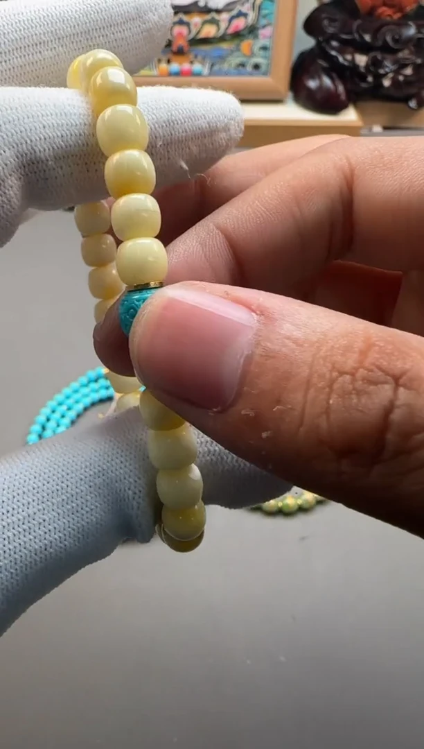 【闪购商品】蜜蜡裸石未镶嵌手串手串