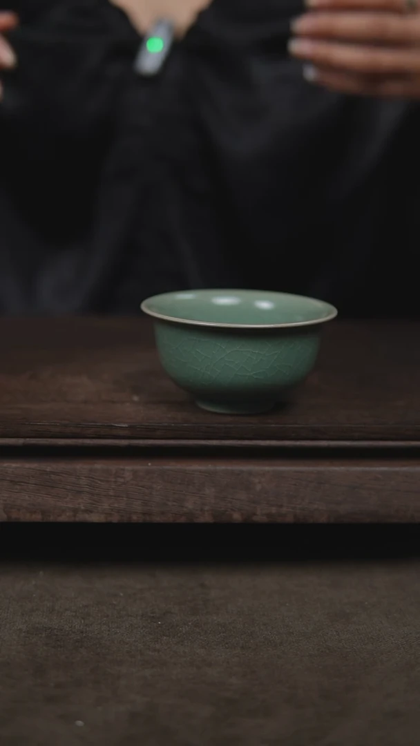 杯仿古翡翠绿釉厚胎压手杯微瑕