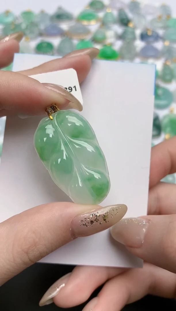 【闪购商品】翡翠颈饰18K金镶嵌天然缅甸翡翠A货