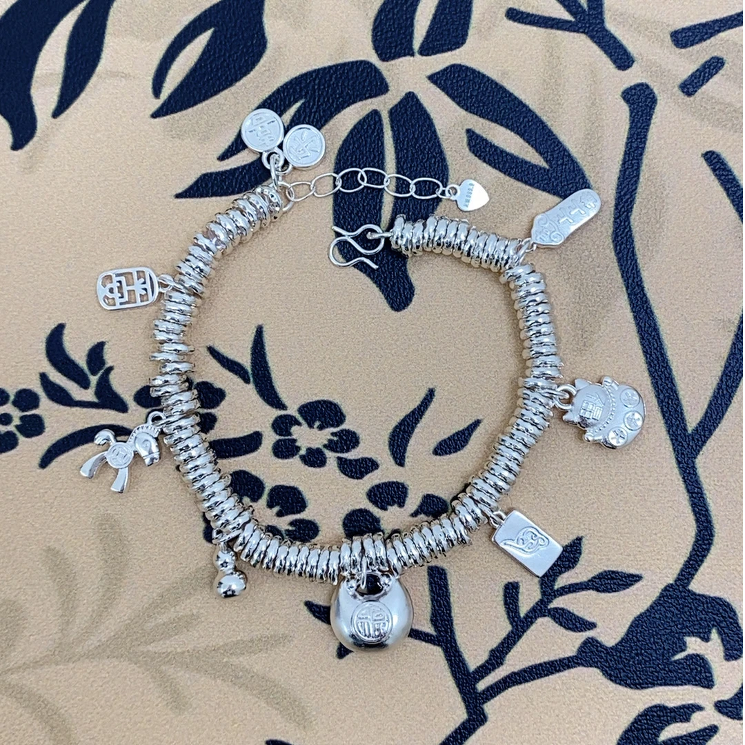 【抓紧处理】定制重工款气质风年味生肖挂饰813 多宝盘缠