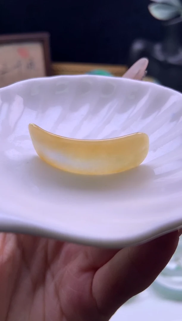 未镶嵌挂件翡翠手牌